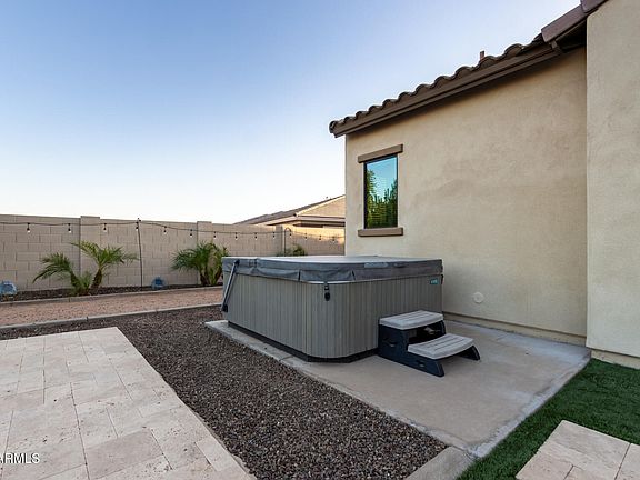 5th image of 20404 W CRESCENT Drive