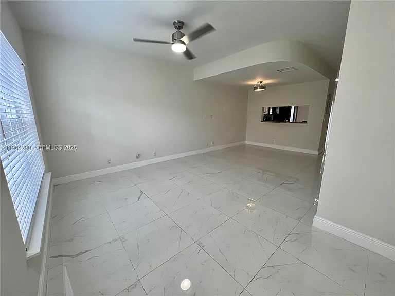 9820 NW 56th Pl — Photo 5
