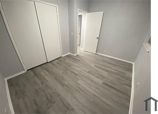 4th image of 613 E 51st Pl N