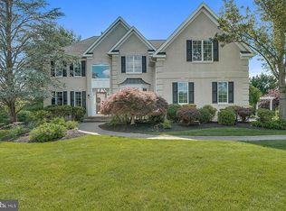 12 Eric Ct, Princeton Junction, NJ 08550