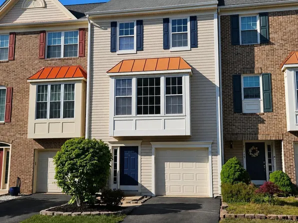 21747 Kings Crossing Ter, Ashburn, VA 20147