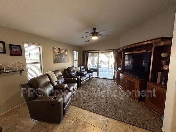 5th image of 11319 N 153rd Dr