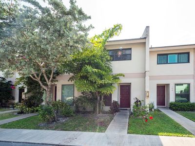 2700 S Oakland Forest Drive #103, Oakland Park, FL, 33309