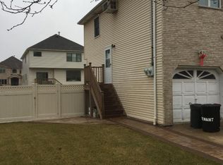 18 Carly Ct #2, Staten Island, NY 10309