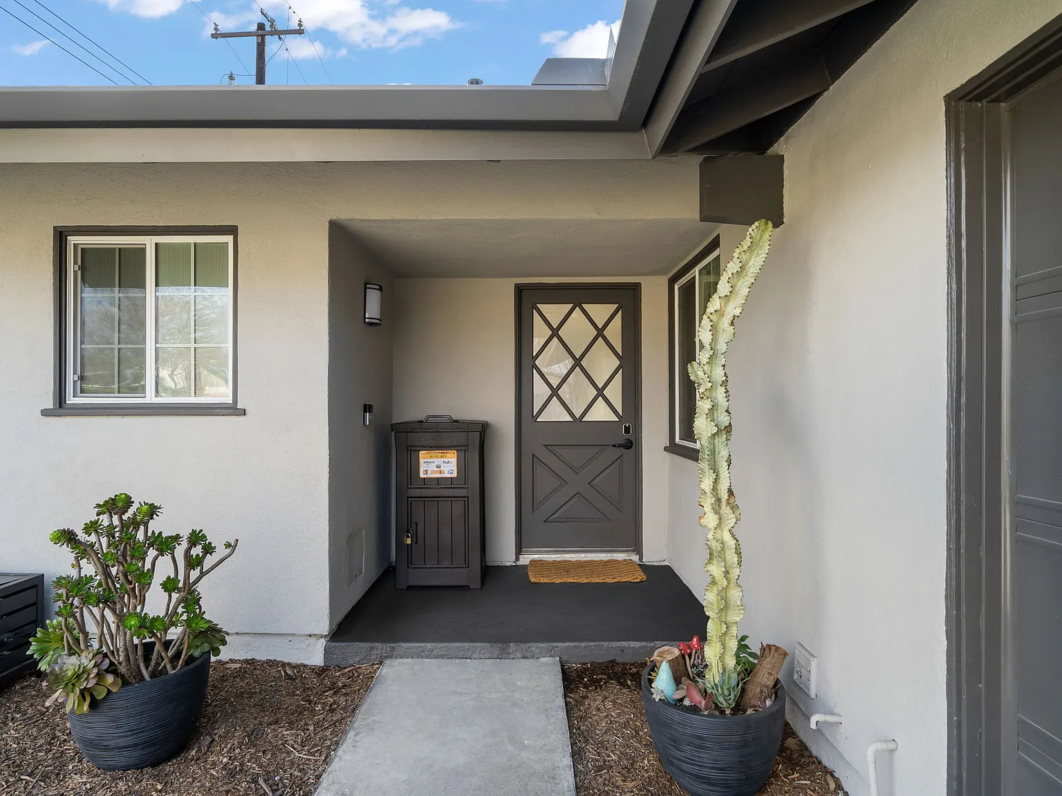Lourdes Drive, Huntington Beach — Photo 4