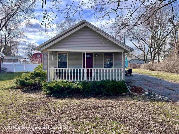 889 Commonwealth Ave, Saginaw, MI 48604
