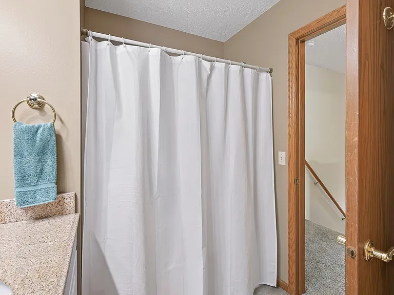 2597 Bedford Ct — Photo 12