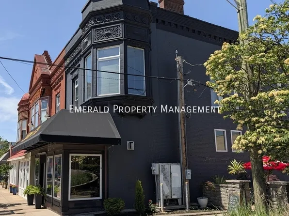 514 E State St #1, Rockford, IL 61104