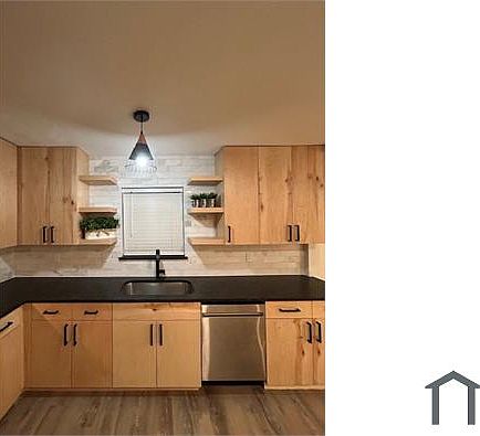 3rd image of 5917 Maple Ln