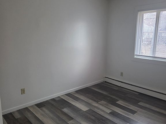 5th image of 608 N Cliff Ave #200