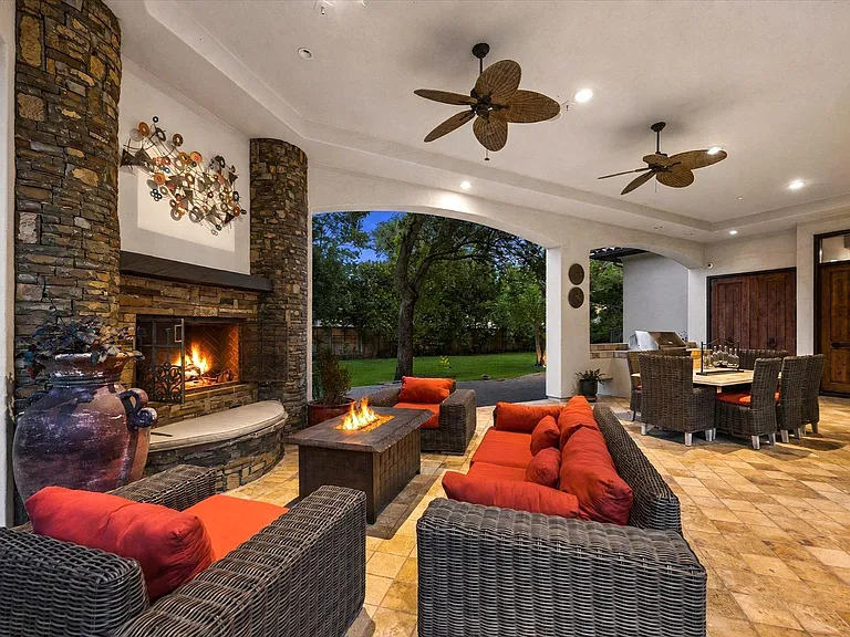 2 Lacewood Ln — Photo 39