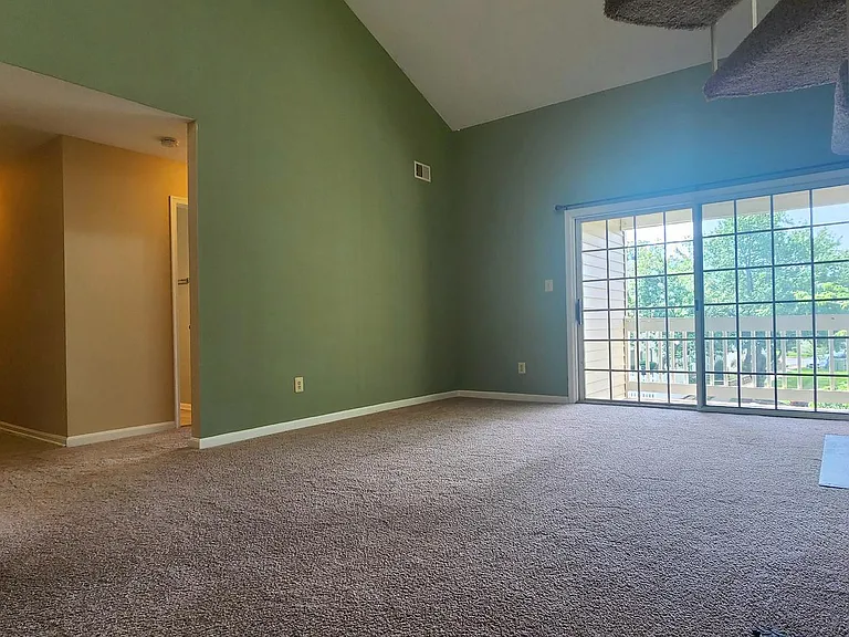 10204 Ashbrooke Ct #C-11 — Photo 3