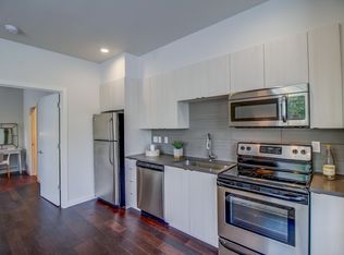 686 SE Spokane St #3, Portland, OR 97202