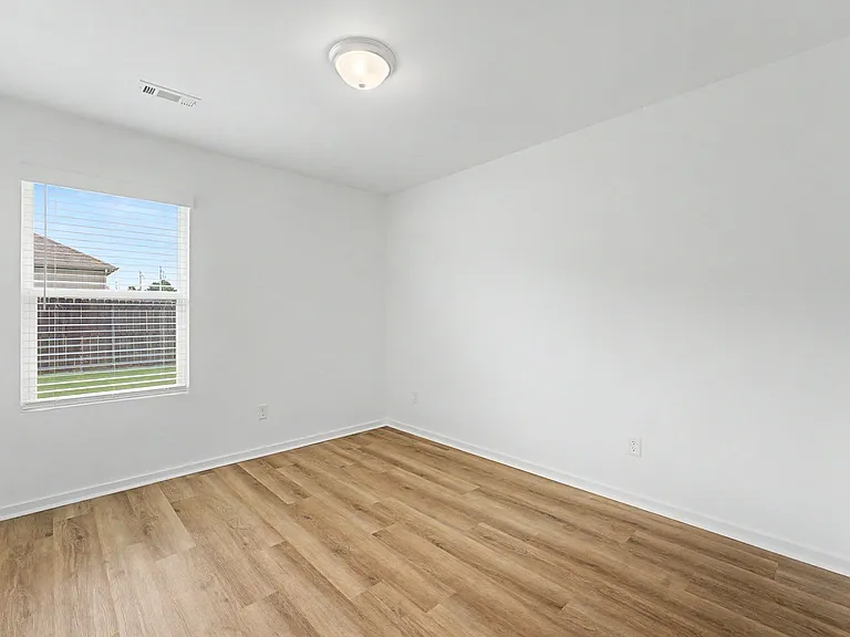 802 W Meason Ave — Photo 8