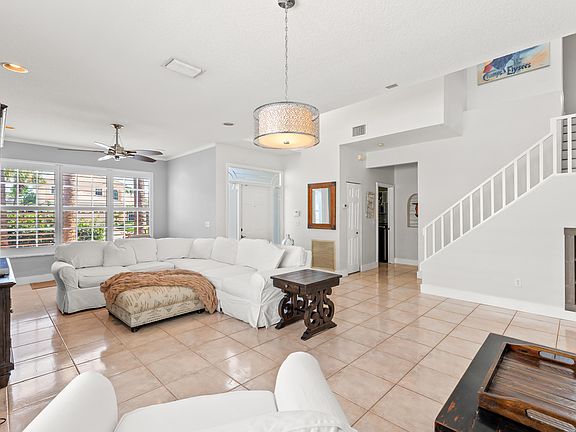 4th image of 7611 Doubleton Drive
