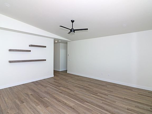 4th image of 1703 Rusty Rivet Rd