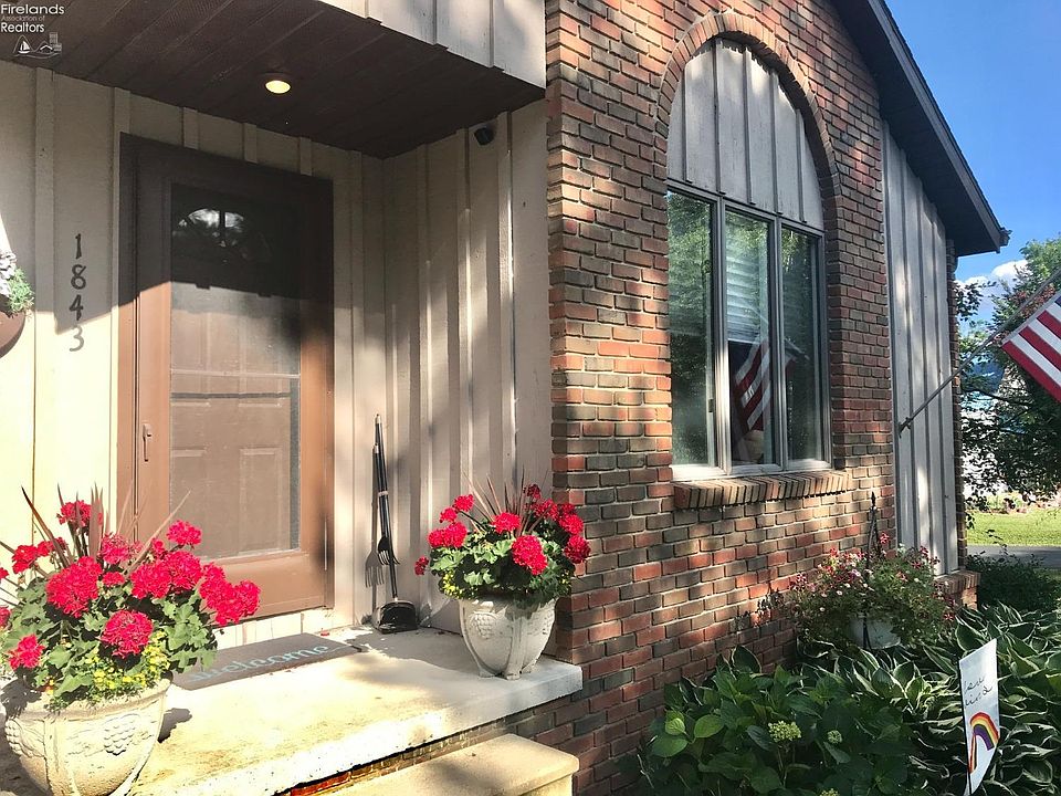 1843 S State Route 100, Tiffin, OH 44883 Zillow