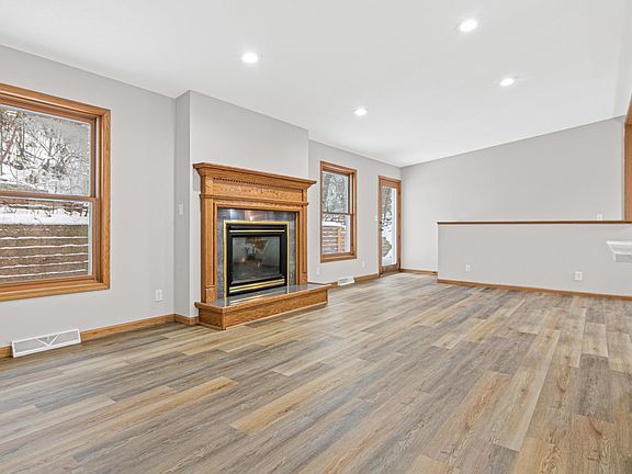 4th image of 721 Wentworth Ave