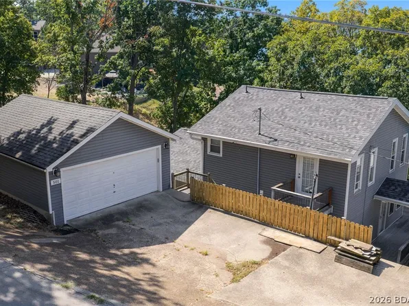 501 Winter Wood Loop, Linn Creek, MO 65052