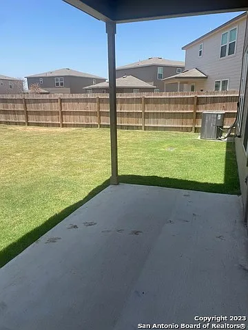 10606 Mexia Ave — Photo 22