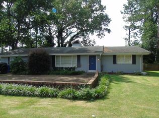 2020 Crestline Dr, Florence, AL 35630