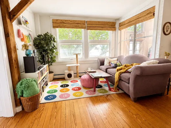 39 North St #1-R, Northampton, MA 01060