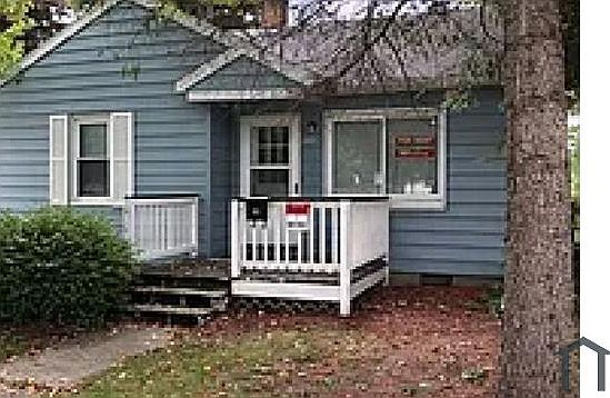 1st image of 1521 Irving Ave