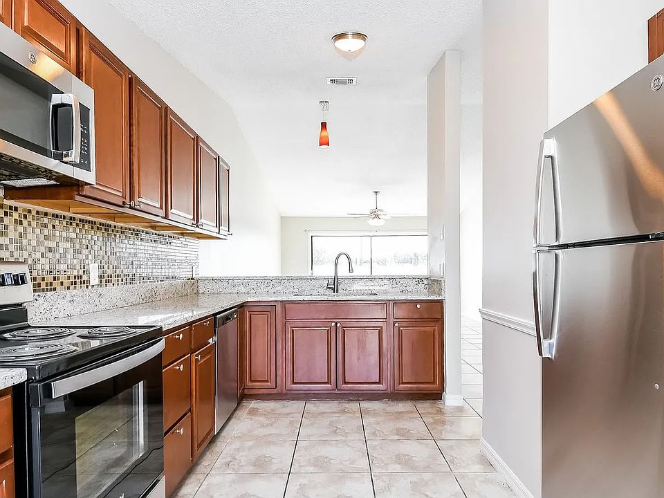 1st image of 3189 Curry Woods Cir