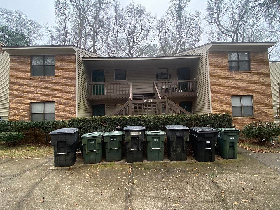 1st image of 2923 Woodrich Dr APT A
