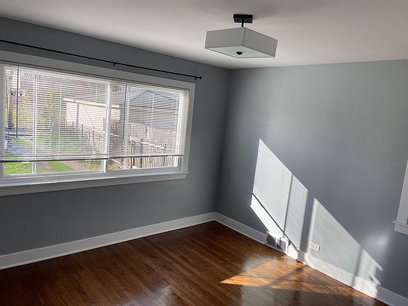 2nd image of 5940 N Virginia Ave #1