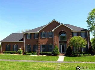 2561 Apple Blossom Ln, Columbus, IN 47201