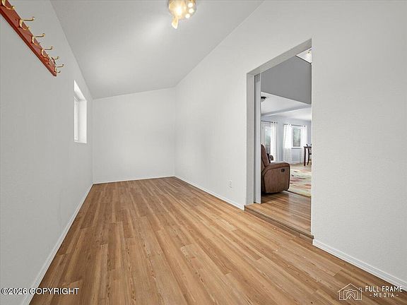 4th image of 4005 N Vista Dr