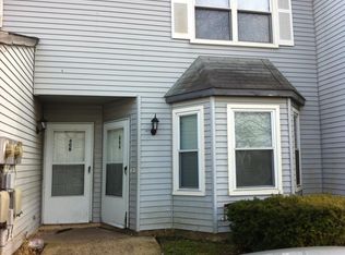 40 Hopewell Ln, Sicklerville, NJ 08081