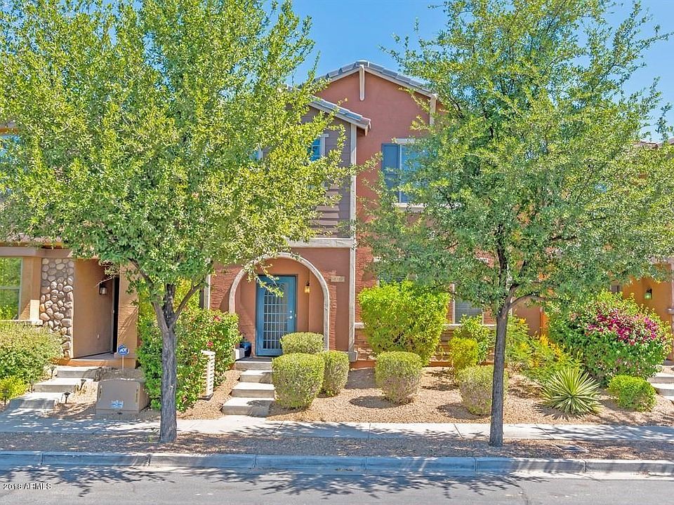 001_Frontyard
