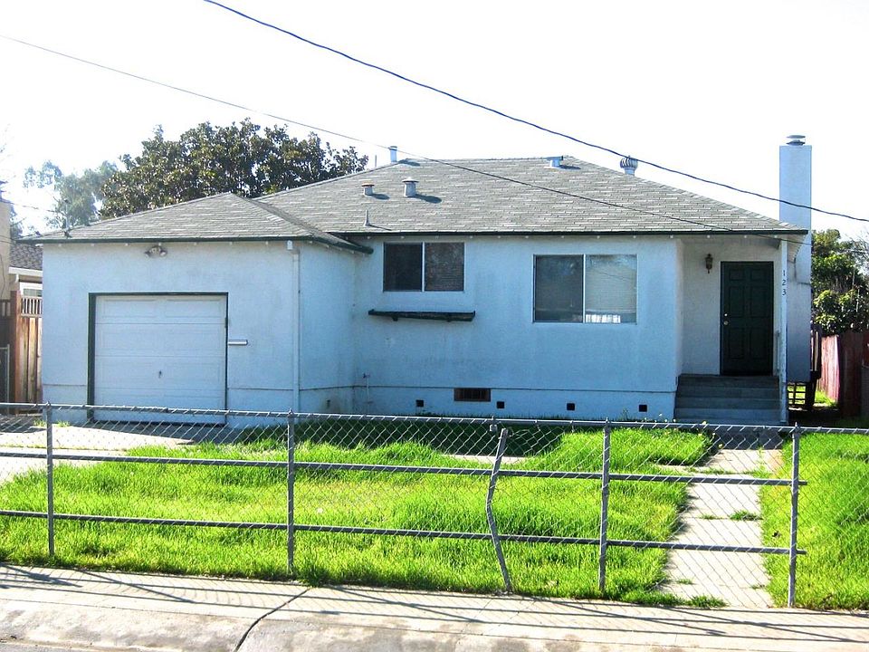 1st image of 123 Wisteria Dr