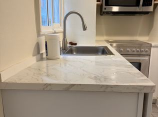 213 27th Ave S APT 1, Seattle, WA 98144