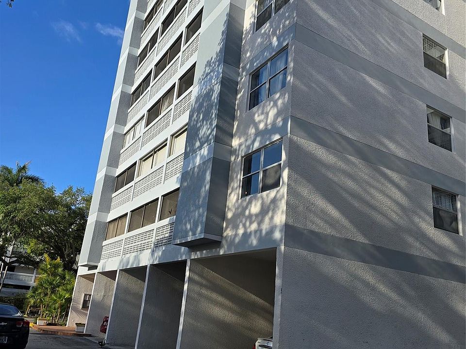 1st image of 3301 Spanish Moss Terrace #305