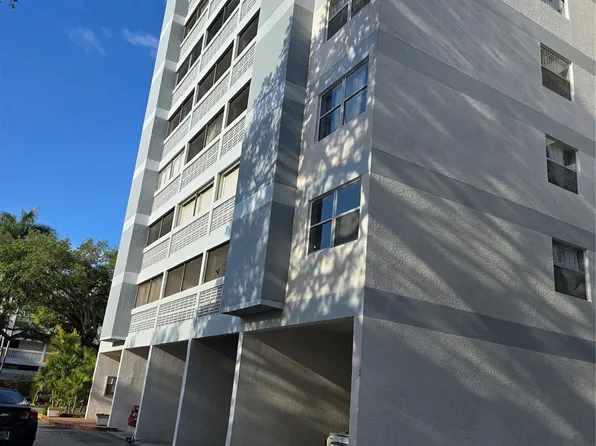 3301 Spanish Moss Terrace #305, Lauderhill, FL 33319