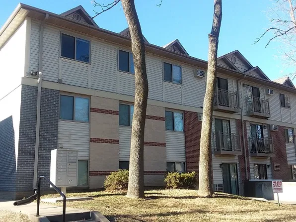 511 S Johnson St, Iowa City, IA
