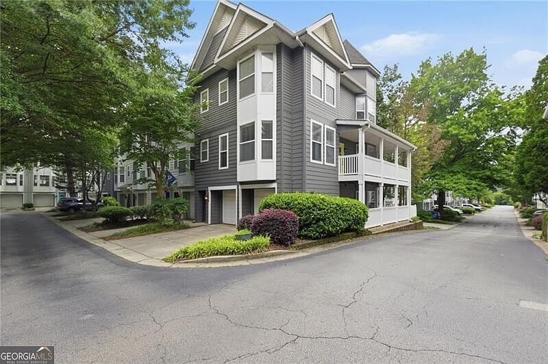 1st image of 951 Glenwood Ave SE APT 1306