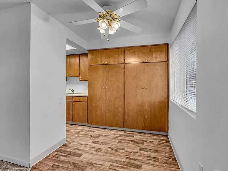 Kingcity Apartments — Photo 25