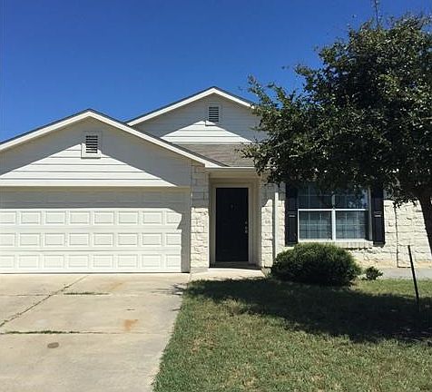 Newly remodeled one story in Elgin, TX