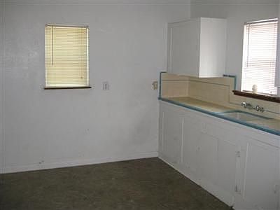 3rd image of 3247 Marysville Blvd