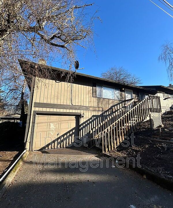 1st image of 1603 Ash St