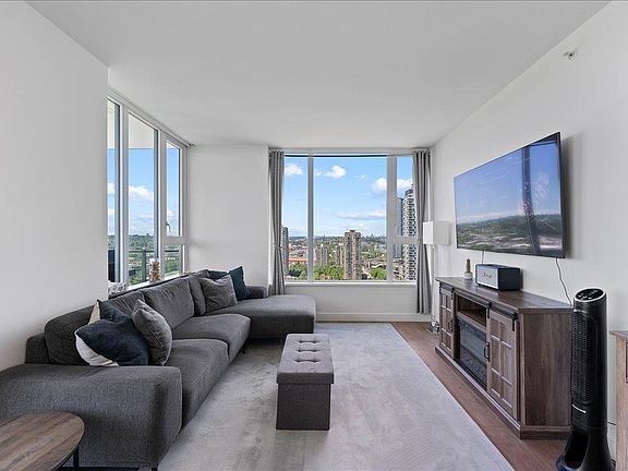 5th image of 4465 Juneau St #2105