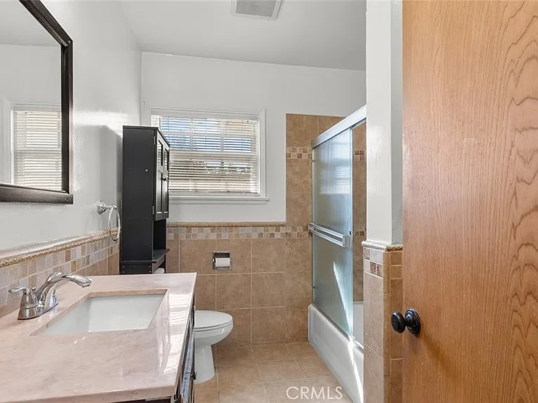 19349 Friar St — Photo 13