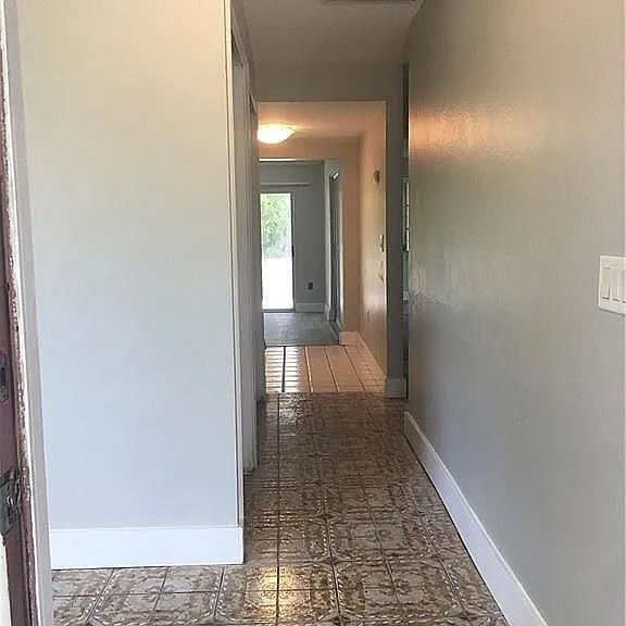 Front entry hallway