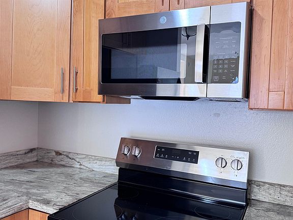 4th image of 23 Raintree Ct APT 15