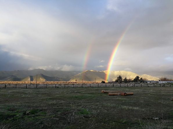 East Rd, Lake Isabella, CA 93240