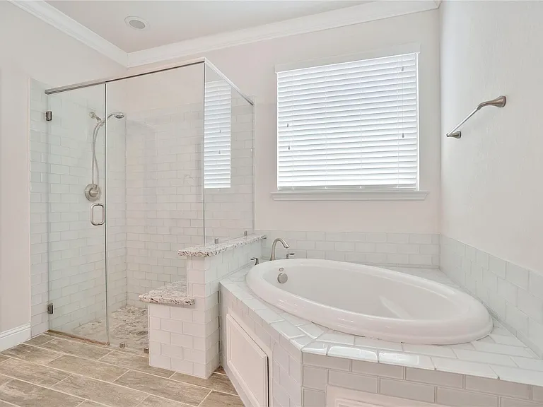 18 Garden Path Pl — Photo 23